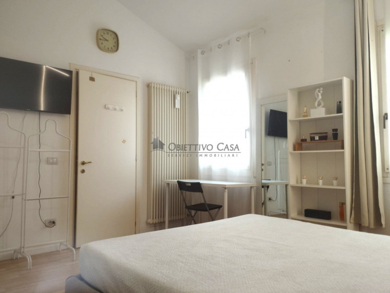 SA200;Situata in una zona tranquilla e curata, all'interno di un residence recintato e riservato,...