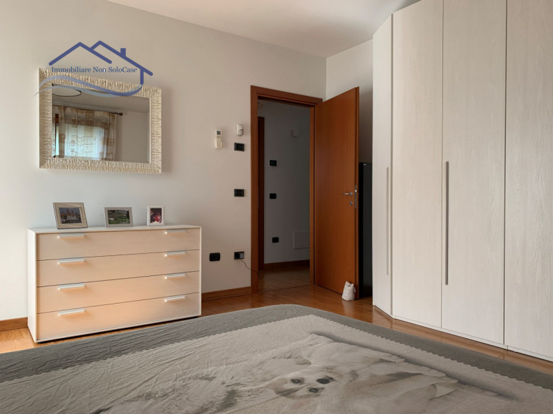 VIGONZA (PD): Siamo lieti di presentare, nella zona residenziale di Vigonza, questa affascinante ...