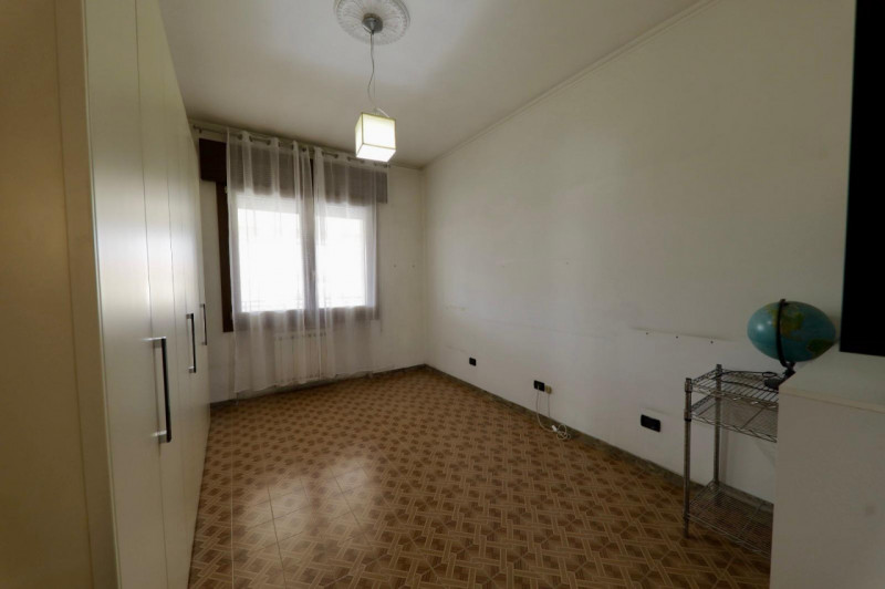 COMPOSIZIONE: 
Proponiamo in vendita spaziosa abitazione singola disposta su due livelli dove all...