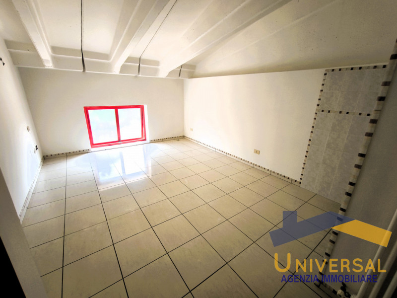 TREBASELEGHE - Fraz. FOSSALTA - In zona tranquilla ma al contempo di facile accesso.

Affittasi c...