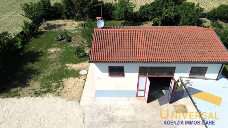 TREBASELEGHE - Fraz. FOSSALTA - In zona tranquilla ma al contempo di facile accesso.

Affittasi c...