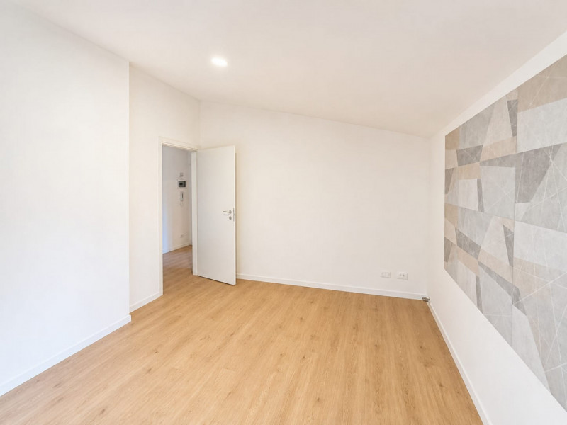 A Resana, in una zona residenziale tranquilla e ben servita ma a pochi minuti dalla tangenziale, ...
