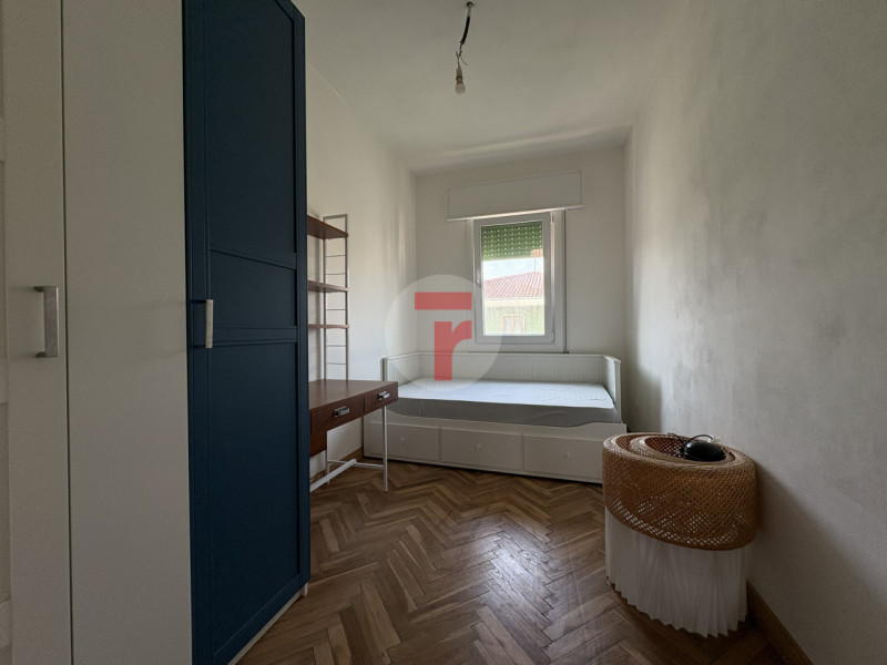 - STANZA SINGOLA PER STUDENTI -

STANZA in appartamento che si trova in zona Sant'Antonino ottima...