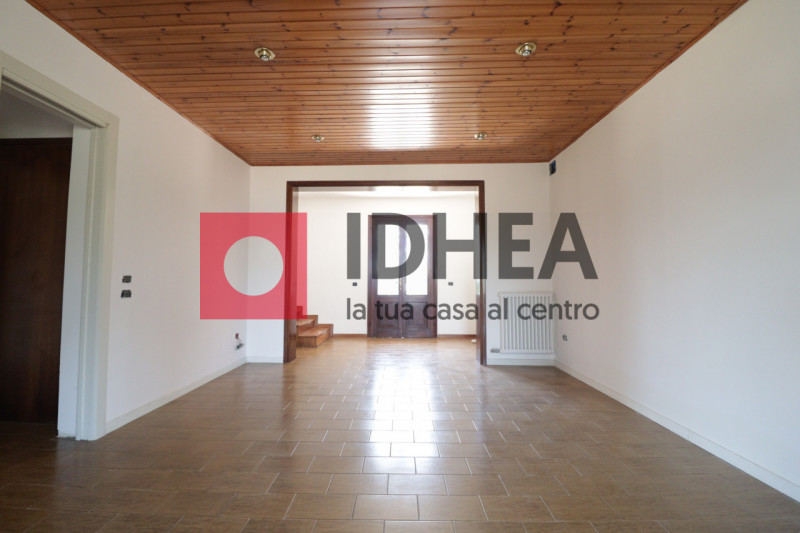 PONZANO VENETO - PADERNO 

""" RIFERIMENTO UP5 """

Visita il nostro sito https://idhea.it/ per u...