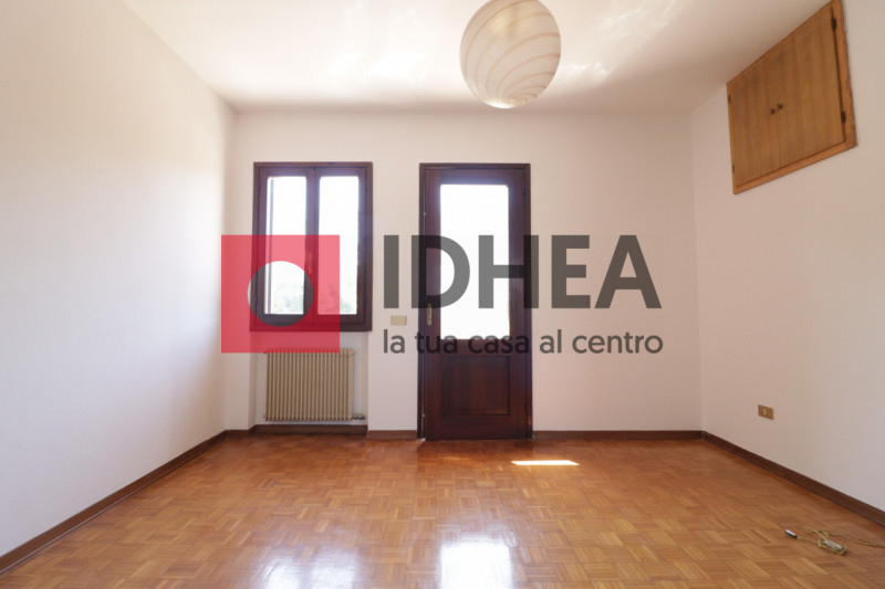 PONZANO VENETO - PADERNO 

""" RIFERIMENTO UP5 """

Visita il nostro sito https://idhea.it/ per u...