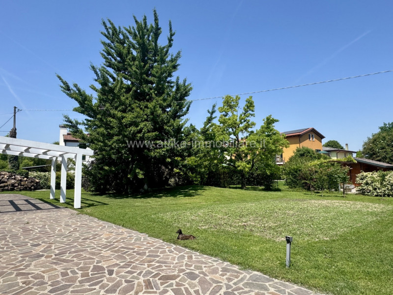 Esclusivo Villino Indipendente con Parco Alberato a Fiesso d’Artico

Nel cuore della Riviera del ...