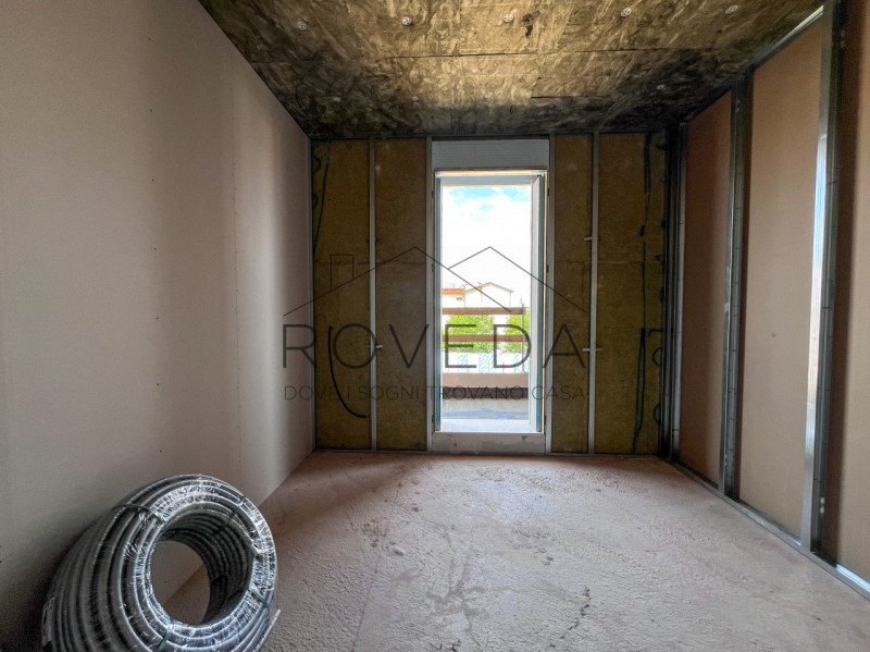 PREGANZIOL: FRAZIONE

RIFERIMENTO PR17

L'agenzia Roveda Immobiliare ha il piacere di presentarvi...
