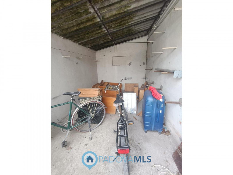 Immobile in esclusiva al Gruppo Padova MLS
Voltabarozzo – Ampia casa singola di cirrca 200mq con ...