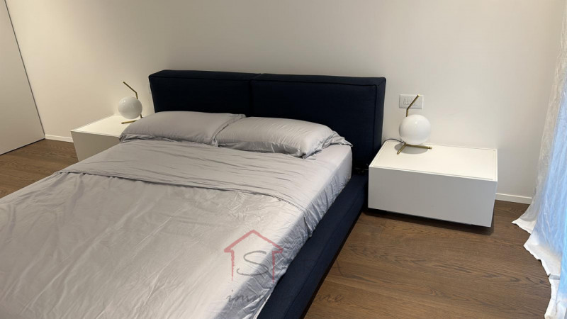 SARA IMMOBILIARE propone in vendita una prestigiosa villa contemporanea in classe energetica A4/N...