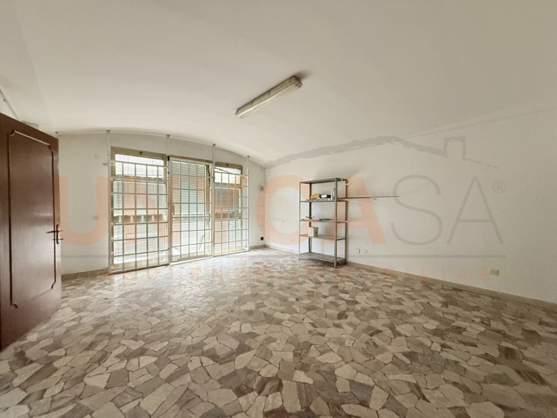 MONTEGALDA: proponiamo in locazione un ufficio 30 mq situato in zona centrale, ideale per chi des...