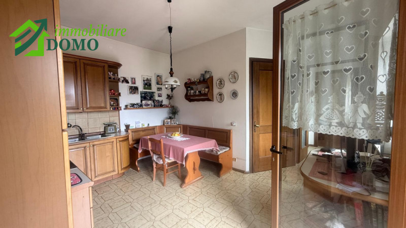 Nel cuore di Cogollo del Cengio, in una zona tranquilla e immersa nel verde ai piedi delle Prealp...