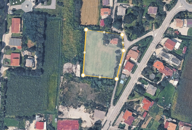 (PER INFO VITTORIO 3517343301) Proponiamo a Piombino Dese terreno edificabile di circa 4.000 mq s...