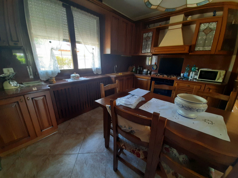 Nel comune di Campo San Martino, proponiamo la soluzione ottimale per chi cerca spazi veramente a...