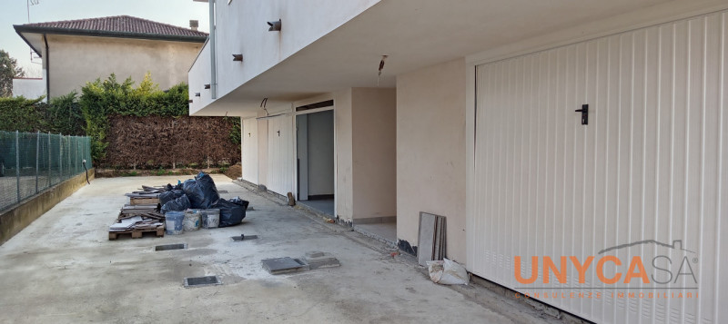 Padova, zona Mortise, comodi al centro città, sole 4 unità abitative, appartamenti da 3 camere ed...