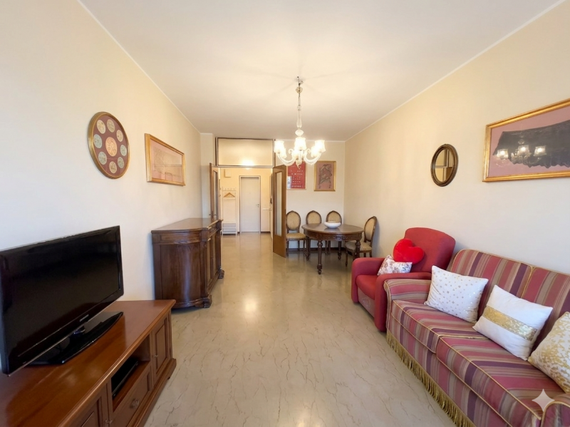 SANTA RITA 2 CAMERE PIANO ALTO CON ASCENSORE €.319.000 - rif.GB049

Nel cuore del ricercato quart...