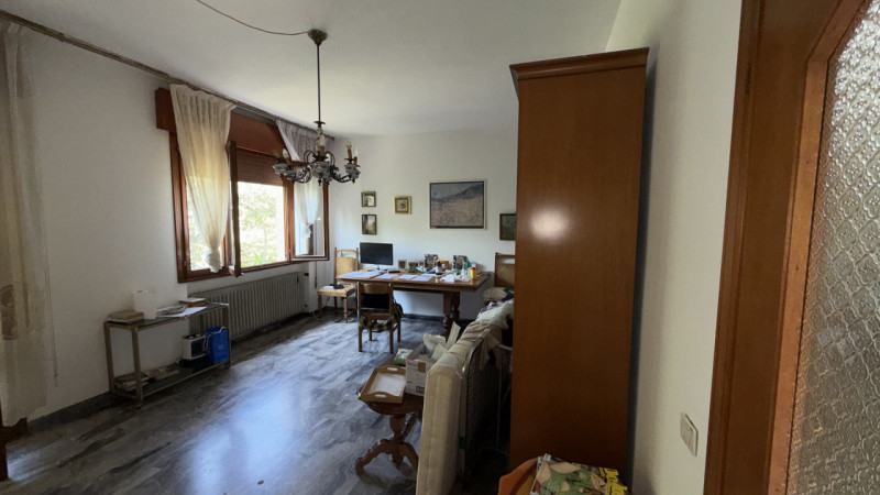 Scoprite questa interessante porzione di bifamiliare situata nel tranquillo comune di Vigonza, ne...