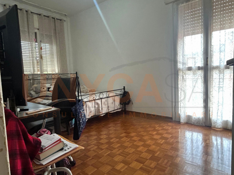 BRUSEGANA - Proponiamo in vendita appartamento situato al terzo piano di una palazzina, attualmen...