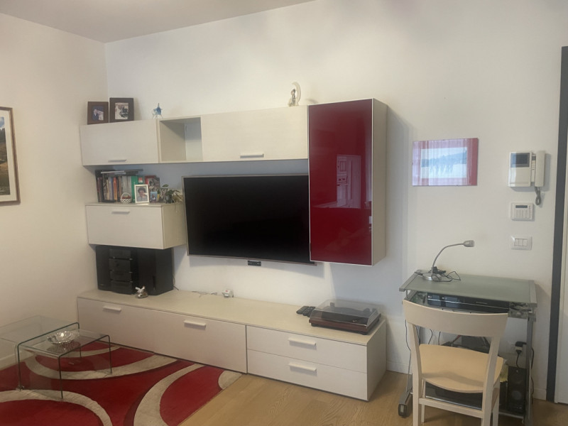 Zona Borne, proponiamo appartamento al piano terra con terrazzo e giardino di proprietà in palazz...
