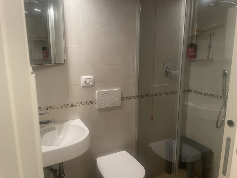 Zona Borne, proponiamo appartamento al piano terra con terrazzo e giardino di proprietà in palazz...