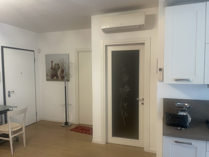 Zona Borne, proponiamo appartamento al piano terra con terrazzo e giardino di proprietà in palazz...