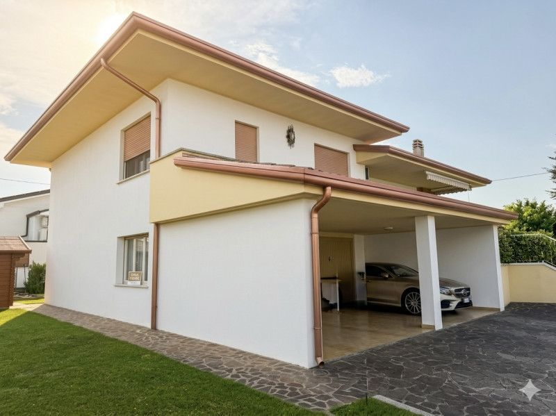 (Per INFO Fabrizio 333 7743912) Proponiamo in vendita una splendida casa singola terratetto di ci...