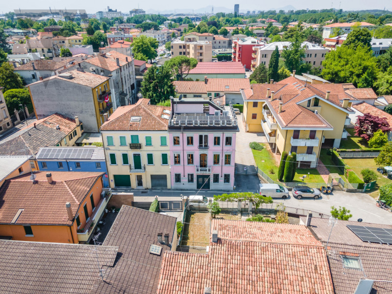 PONTE DI BRENTA – ESCLUSIVO COMPLESSO RESIDENZIALE
Nel cuore di Ponte di Brenta, una delle zone r...