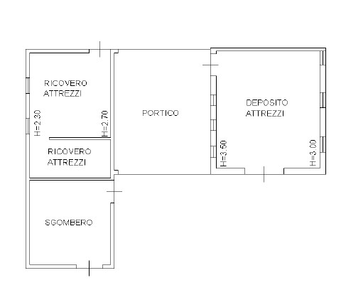 Proponiamo in vendita a Casale di Scodosia, spaziosa casa singola, ubicata in un contesto tranqui...