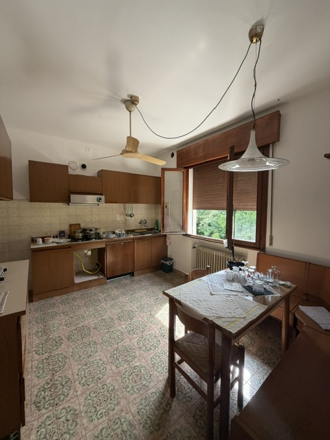 Vigonza -  Peraga  in posizione strategica per raggiungere comodamente i comuni limitrofi,  vende...