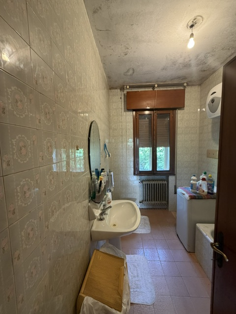 Vigonza -  Peraga  in posizione strategica per raggiungere comodamente i comuni limitrofi,  vende...