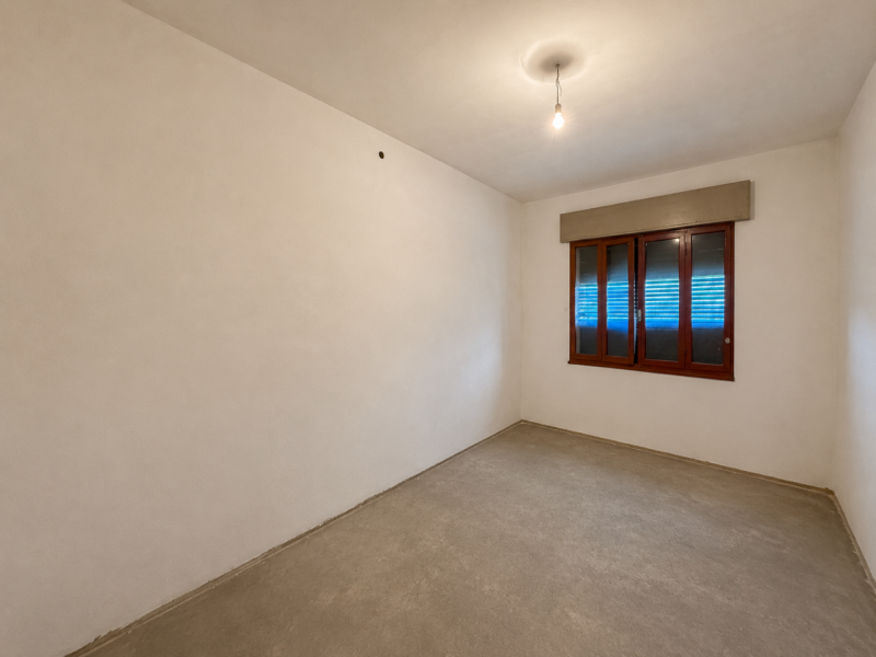 Proponiamo in vendita un'interessante soluzione semindipendente, situata nella zona centrale di P...