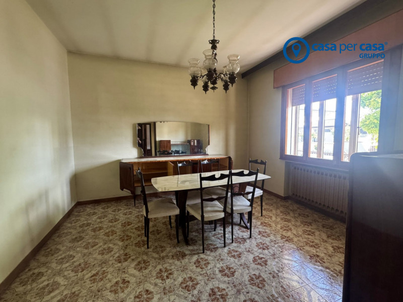 APPROVATO GRUPPO CASA PER CASA: VALUTATO, CONTROLLATO, GESTITO IN ESCLUSIVA!

ZONA:
L'immobile si...