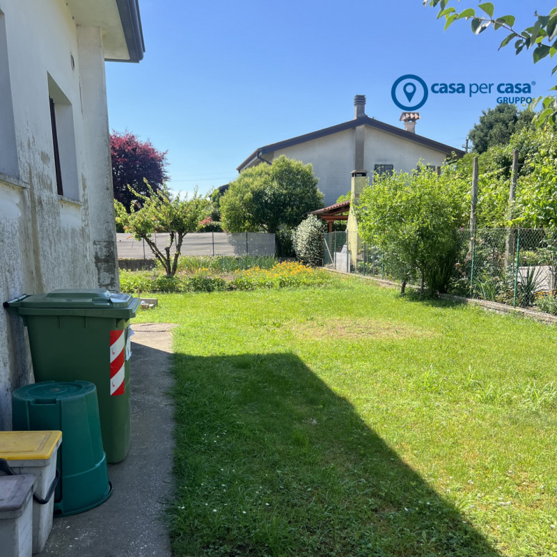 APPROVATO GRUPPO CASA PER CASA: VALUTATO, CONTROLLATO, GESTITO IN ESCLUSIVA!

ZONA:
L'immobile si...
