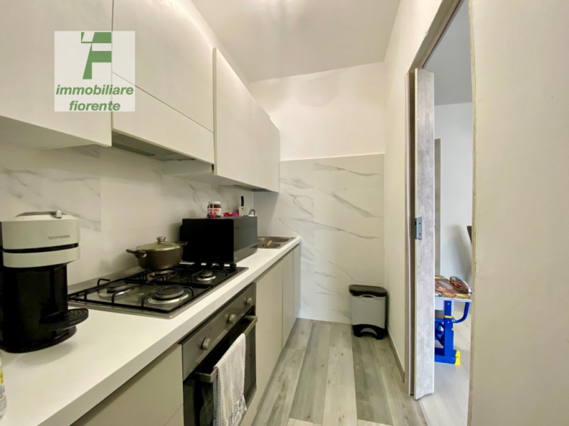 RISTRUTTURATO A NUOVO nel 2021, in palazzina di 14 unità, NO ASCENSORE, appartamento arredato al ...