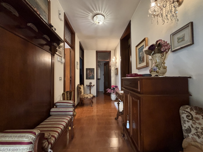 Nel cuore pulsante di Caldogno, in una tranquilla via chiusa riservata esclusivamente ai resident...