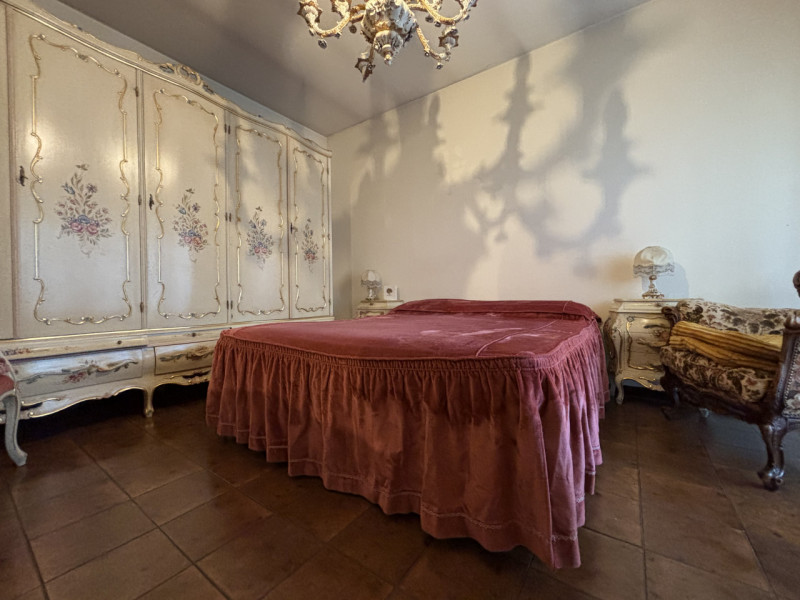 Nel cuore pulsante di Caldogno, in una tranquilla via chiusa riservata esclusivamente ai resident...