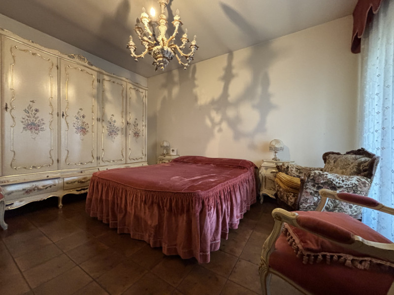 Nel cuore pulsante di Caldogno, in una tranquilla via chiusa riservata esclusivamente ai resident...