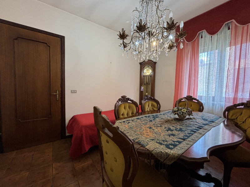 Nel cuore pulsante di Caldogno, in una tranquilla via chiusa riservata esclusivamente ai resident...