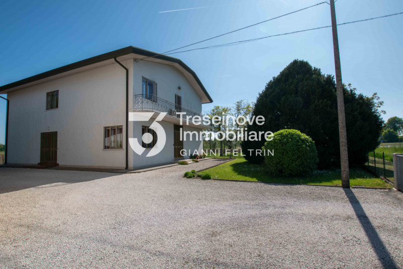 In esclusiva a San Donà di Piave, nella tranquilla zona residenziale tra Mussetta e Noventa di Pi...