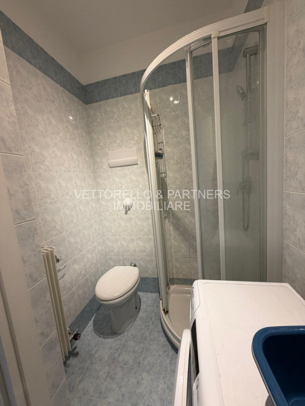Proponiamo in vendita in contesto residenziale tranquillo e moderno di sole 8 unità a Casale sul ...