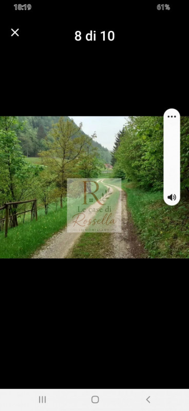 Nel verdeggiante frazione di Bronzola,proponiamo una interessante soluzione abitativa di nuova ge...