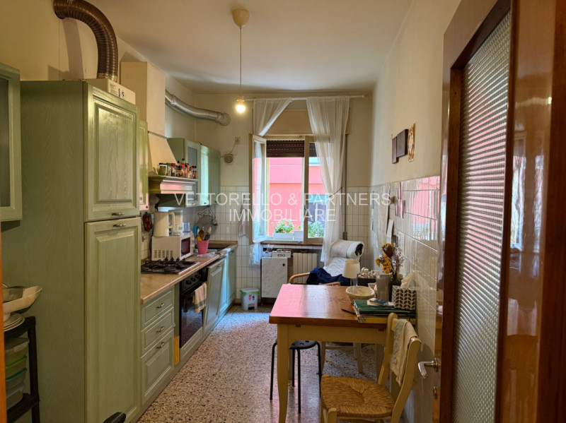 Treviso - Via Panciera APPARTAMENTO CON ASCENSORE E GARAGE.

Appartamento di 93 mq commerciali co...