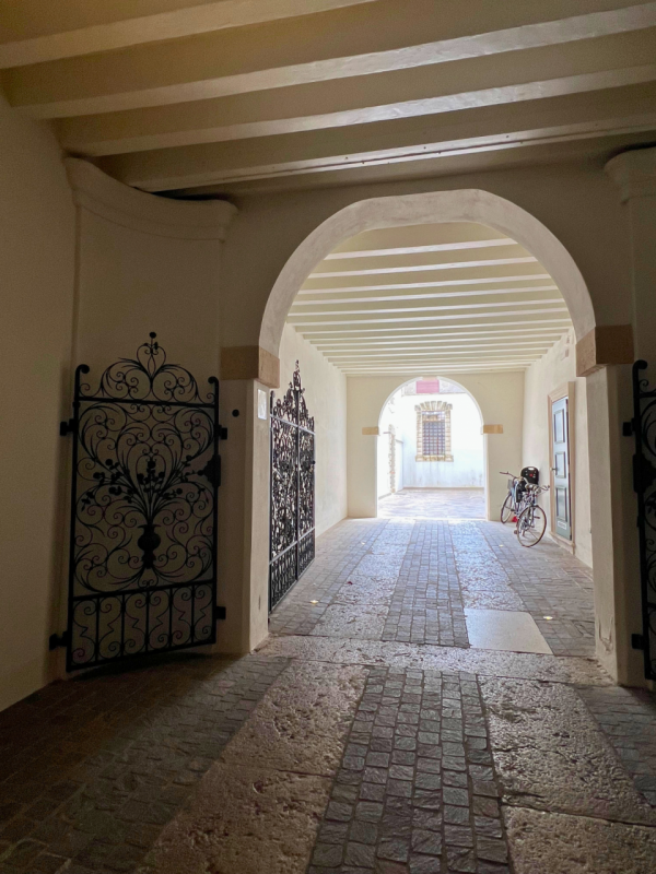 APPARTAMENTO DI PREGIO IN CENTRO A VICENZA, NO ZTL, TRE CAMERE, ASCENSORE, POSTO AUTO E CANTINA -...