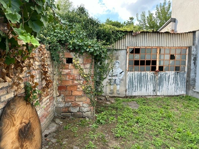 TORRE: Non soggetta a Classe Energetica.
In quartiere residenziale e ben accessibile alle princip...