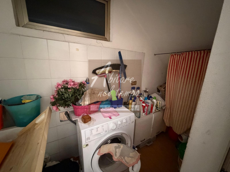 CITTADELLA (PD)

Proponiamo in esclusiva una splendida bifamiliare ideale per la famiglia, dispos...
