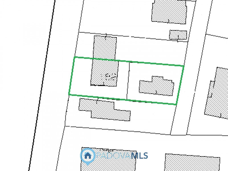 Immobile in esclusiva al Gruppo Padova MLS

Interessante casa accostata con tre lati libera dispo...