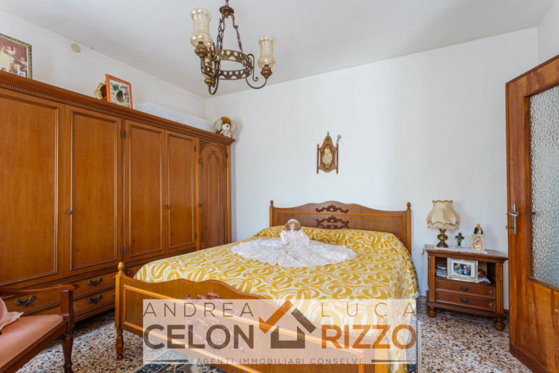 Situata nella pittoresca zona Cà Matte di Anguillara Veneta, proponiamo in vendita una splendida ...