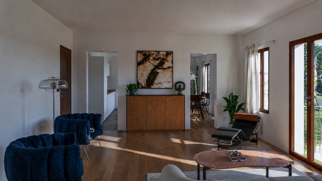 Mira, fronte naviglio, su villa storica con parco piantumato proponiamo appartamento al piano nob...