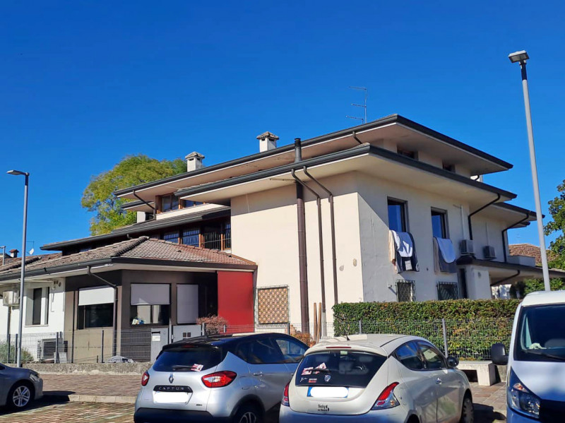 Rif. PE30324
La nostra Agenzia ha selezionato per Voi l'occasione del mese all'asta.

Proponiamo ...