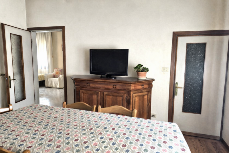A San Martino di Lupari, in via Venezia 29, in posizione centrale e comoda a tutti i servizi, pro...