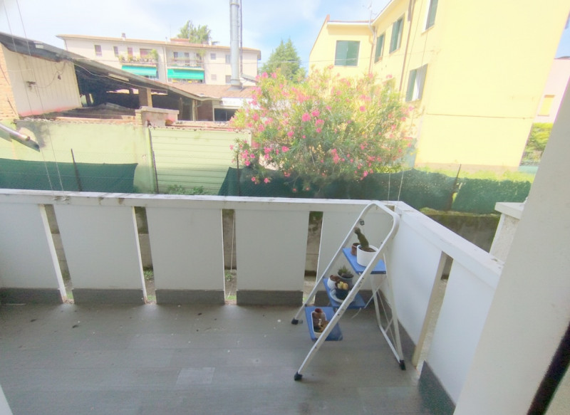 IN AFFITTO PER STUDENTI LUMINOSO 3 CAMERE ALLA SACRA FAMIGLIA €.1.300 - rif.CLAF001

Proponiamo i...